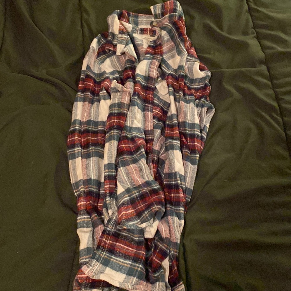 American Eagle top